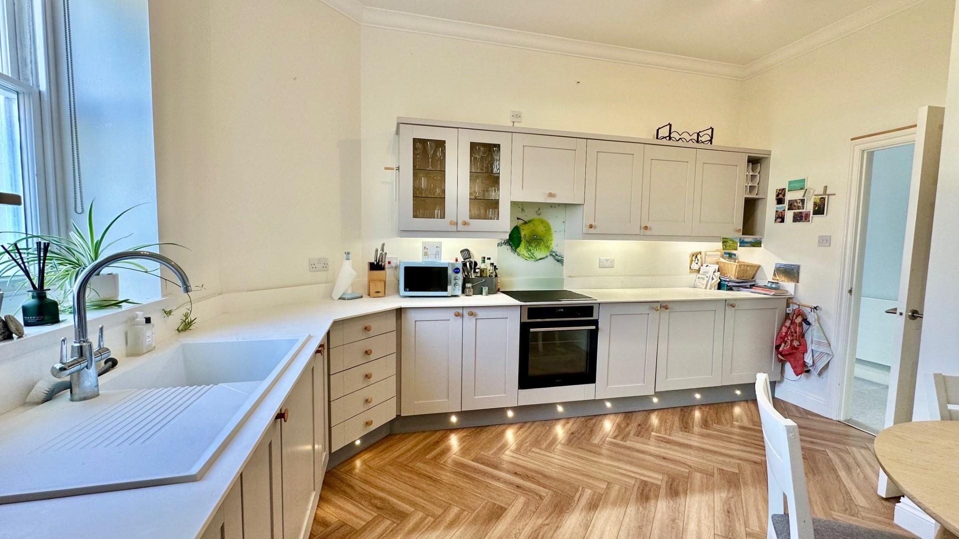2 bed property in Old London Road, Hastings